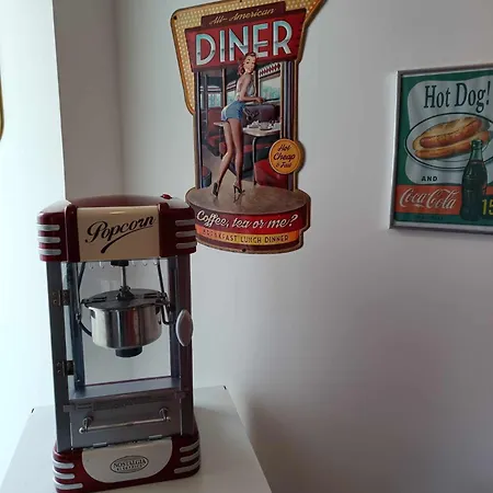 American Diner Sur La Site The Farm Ouest Capacite 7 Personnes